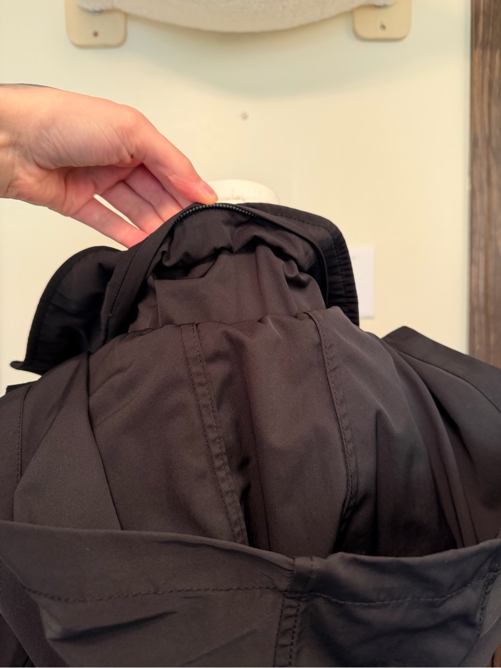 Banana Republic Black Hooded Drawstring Trench Coat - Picture 6 of 12